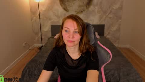 Margo Kellly online show from 04-21-26, 01:42