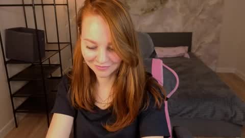 Snapshot of margo_kellly chatting on 04-28-26, 01:37 Margo Kellly online show from 04-28-26, 01:37