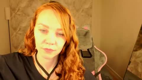 Snapshot of margo_kellly chatting on 05-04-26, 01:01 Margo Kellly online show from 05-04-26, 01:01