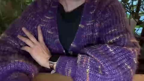 Elle online show from 01-09-26, 01:25