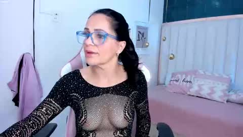 Snapshot of margot_smith chatting on 02-02-26, 12:59 Margot online show from 02-02-26, 12:59