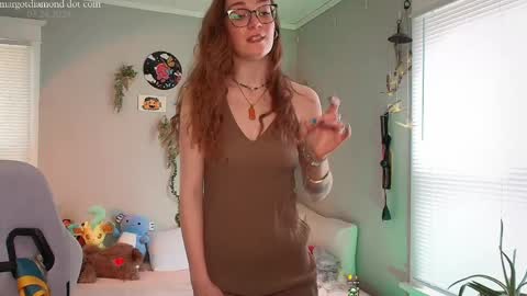 Snapshot of margotdiamond chatting on 03-24-26, 03:28 online show from 03-24-26, 03:28