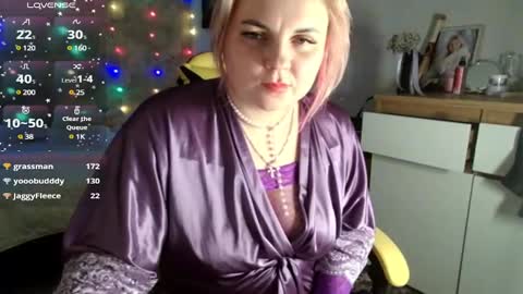 Mari online show from 01-31-25, 10:20