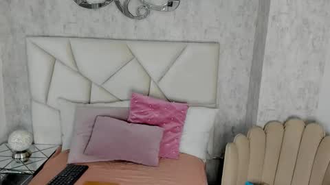 Snapshot of maria_09_ chatting on 02-04-26, 10:32 Maria online show from 02-04-26, 10:32