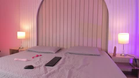 Maria  online show from 12-20-25, 01:18