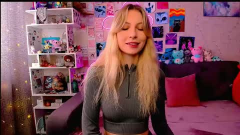 Snapshot of maria_hunt chatting on 02-25-25, 05:08 Maria online show from 02-25-25, 05:08