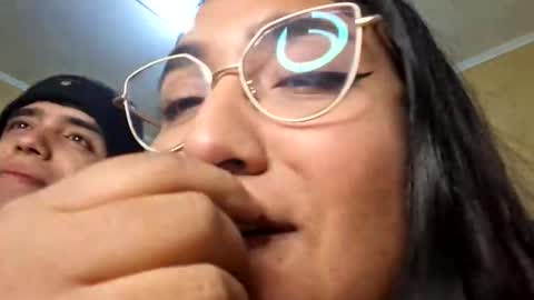 maria_je2118 online show from 05-23-26, 06:29