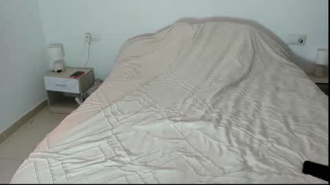 Snapshot of maria_mad chatting on 04-22-26, 12:18 Itslablonde online show from 04-22-26, 12:18