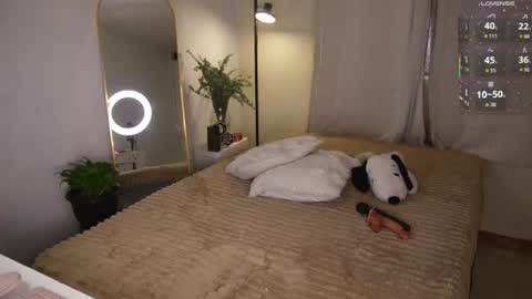 M. online show from 06-19-26, 01:43