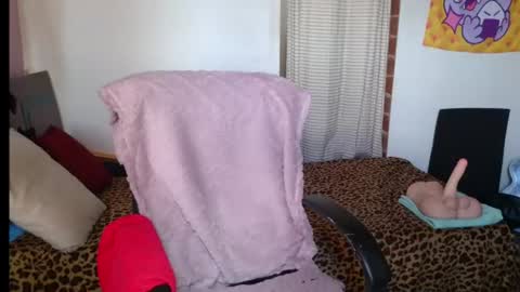 Snapshot of mariaajuana_ chatting on 07-06-26, 05:48 mariaajuana_ online show from 07-06-26, 05:48