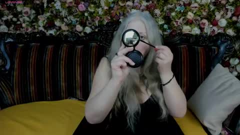 Maria online show from 05-17-26, 02:13