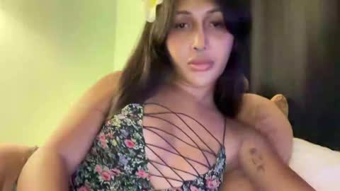Snapshot of mariafatale_00 chatting on 12-19-24, 07:40 Maria online show from 12-19-24, 07:40