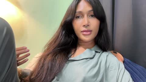 Snapshot of mariafatale_00 chatting on 12-22-24, 02:27 Maria online show from 12-22-24, 02:27