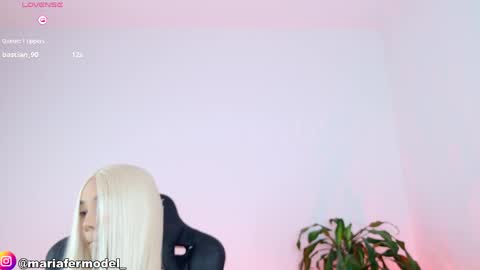 Snapshot of mariafer05 chatting on 05-02-26, 04:12 Maria Fer online show from 05-02-26, 04:12