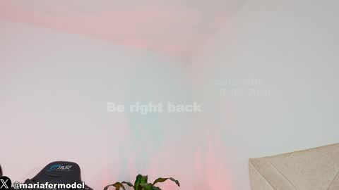 Snapshot of mariafer05 chatting on 05-19-26, 04:13 Maria Fer online show from 05-19-26, 04:13