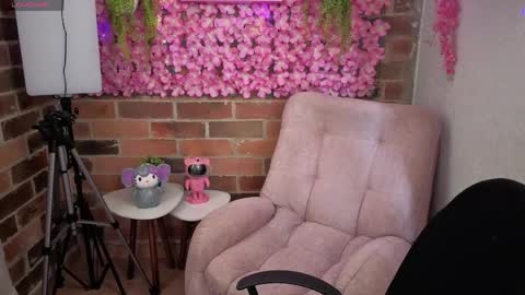 Maria online show from 04-18-26, 07:07