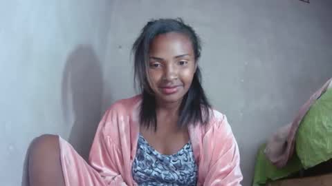 Snapshot of mariah586 chatting on 10-03-25, 06:05 Maria online show from 10-03-25, 06:05
