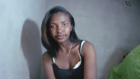 Snapshot of mariah586 chatting on 10-06-25, 11:35 Maria online show from 10-06-25, 11:35
