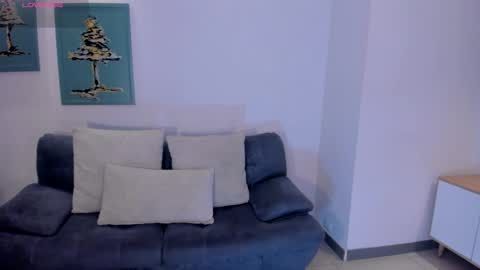 MARIA HERRERA  online show from 09-10-25, 09:26