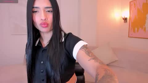 MARIA HERRERA  online show from 01-08-26, 09:50