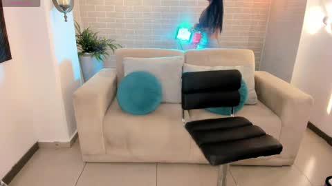 MARIA HERRERA  online show from 04-26-26, 11:35