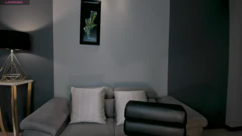 MARIA HERRERA  online show from 04-28-26, 07:41