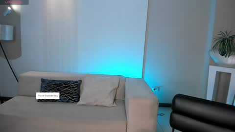 MARIA HERRERA  online show from 04-29-26, 08:04