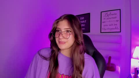 Snapshot of mariam_scott18 chatting on 12-12-24, 10:42 Mariam online show from 12-12-24, 10:42