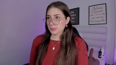 Snapshot of mariam_scott18 chatting on 12-24-24, 06:28 Mariam online show from 12-24-24, 06:28
