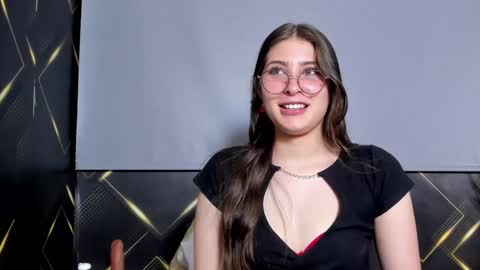 Snapshot of mariam_scott18 chatting on 12-28-24, 08:05 Mariam online show from 12-28-24, 08:05