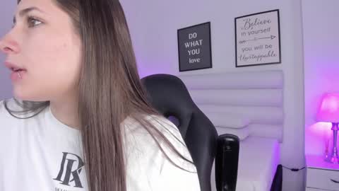 Snapshot of mariam_scott18 chatting on 01-16-25, 07:20 Mariam online show from 01-16-25, 07:20