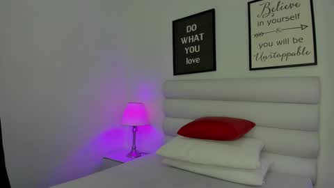 Snapshot of mariam_scott18 chatting on 03-08-25, 07:20 Mariam online show from 03-08-25, 07:20