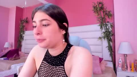 Snapshot of mariam_scott18 chatting on 10-10-25, 03:38 Mariam online show from 10-10-25, 03:38