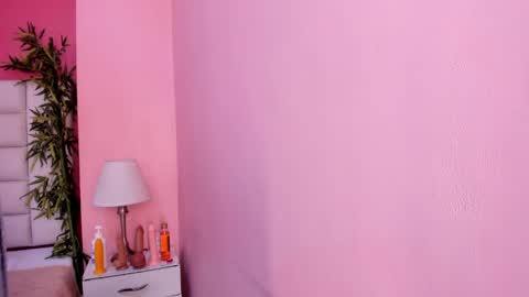 Snapshot of mariam_scott18 chatting on 10-22-25, 03:29 Mariam online show from 10-22-25, 03:29