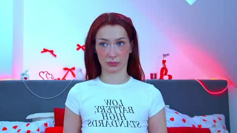 Snapshot of mariamenson chatting on 06-30-26, 06:25 MariaMenson online show from 06-30-26, 06:25