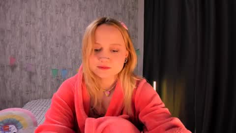 Maria online show from 02-08-25, 02:15