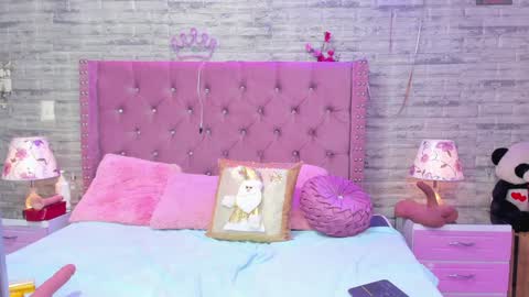 Snapshot of mariamrosse chatting on 12-11-24, 04:28 Mariam online show from 12-11-24, 04:28