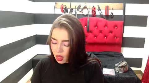 Marian online show from 02-21-25, 07:12