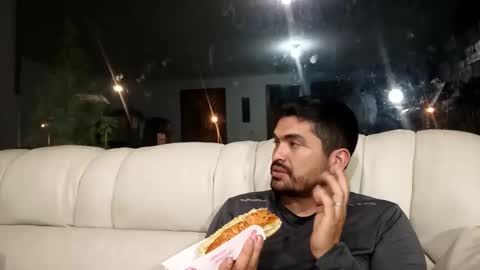 Mariana online show from 02-27-26, 03:39