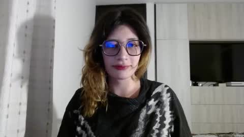 Mariana online show from 12-30-24, 07:42