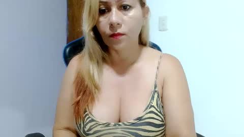 mariana995649 online show from 03-11-25, 10:51
