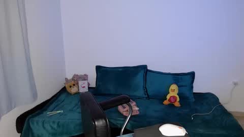 Snapshot of mariana__666 chatting on 09-24-25, 03:43 mariana__666 online show from 09-24-25, 03:43