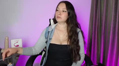 Snapshot of mariana__666 chatting on 10-04-25, 01:36 mariana__666 online show from 10-04-25, 01:36