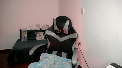 Snapshot of mariana__666 chatting on 11-16-25, 03:12 mariana__666 online show from 11-16-25, 03:12