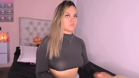 Mariana Roe online show from 12-27-24, 05:48