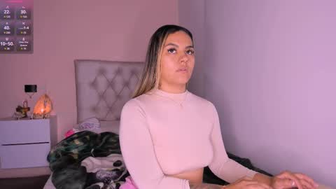 Mariana Roe online show from 03-08-25, 05:28