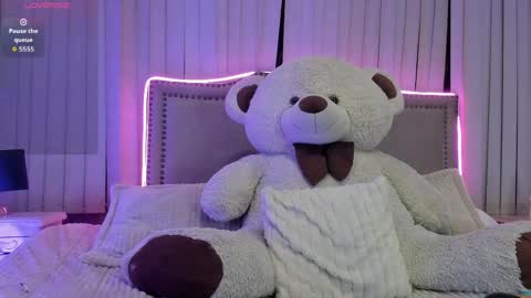 mariana__thompson online show from 06-04-26, 03:12
