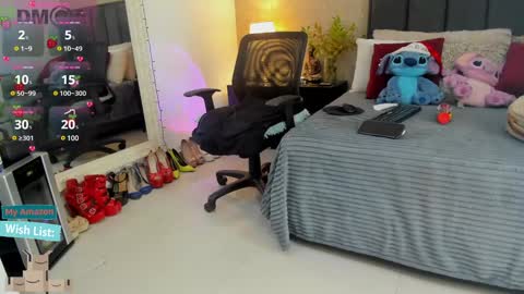 Snapshot of mariana_c chatting on 01-09-25, 03:01 Mar y online show from 01-09-25, 03:01