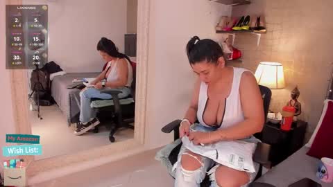 Snapshot of mariana_c chatting on 01-10-26, 02:08 Mar y online show from 01-10-26, 02:08