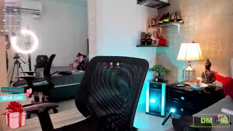 Snapshot of mariana_c chatting on 02-10-26, 03:16 Mar y online show from 02-10-26, 03:16